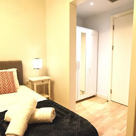 公寓 Spacious 2bdr Great Location To Taksim Poolgym 伊斯坦布尔