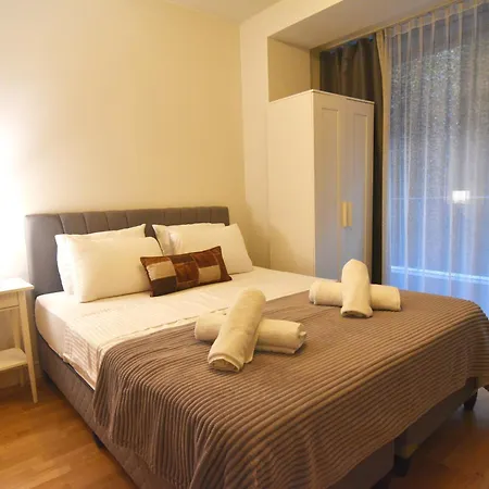 Apartment Spacious 2bdr Great Location To Taksim Poolgym *